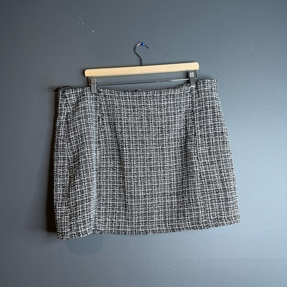 Shein | plaid skirt